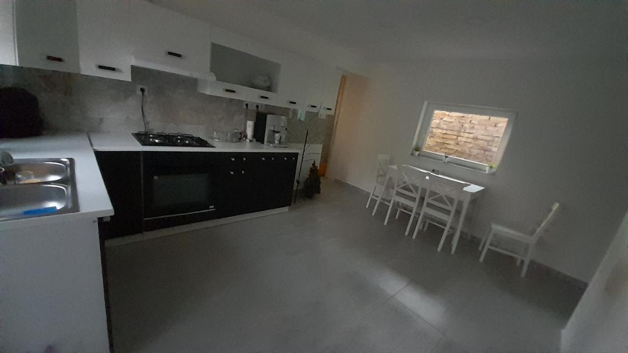 Horvath Apartman Apartment Keszthely Exterior photo